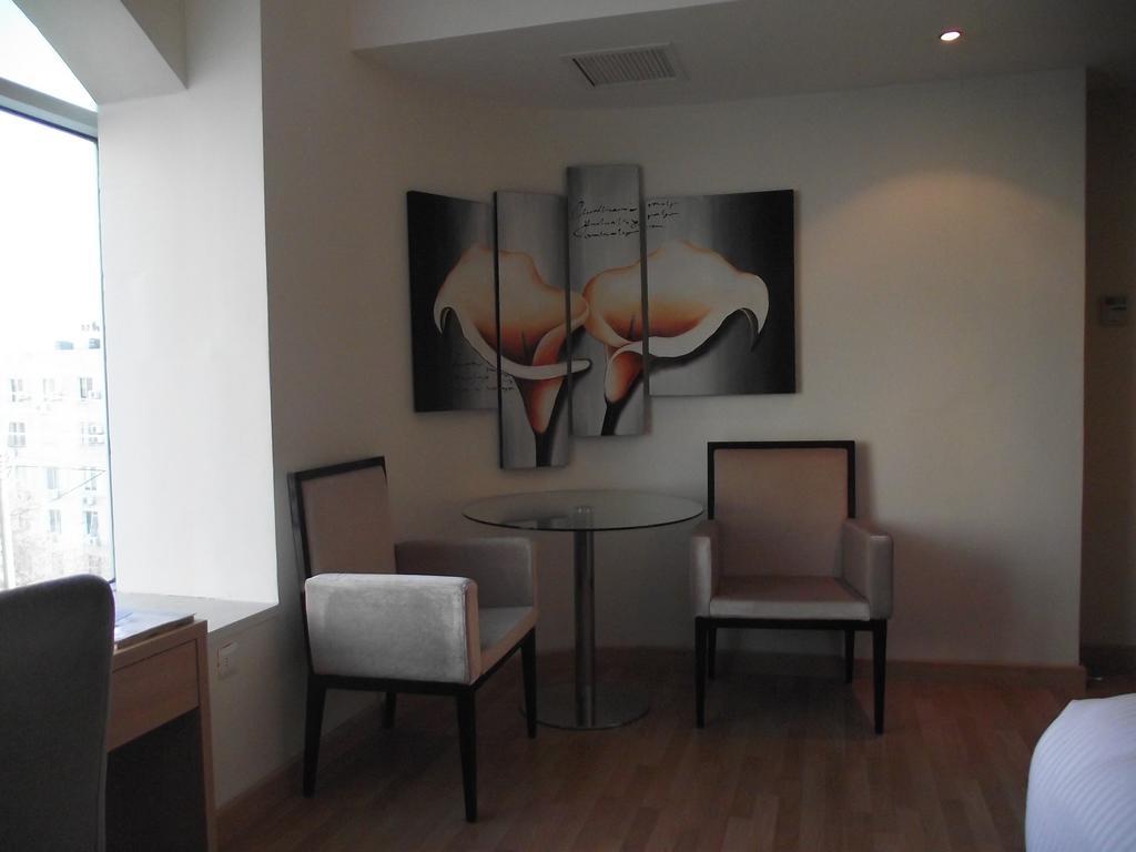 Crystal Hotel Amman Ngoại thất bức ảnh