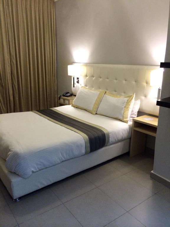 Crystal Hotel Amman Ngoại thất bức ảnh