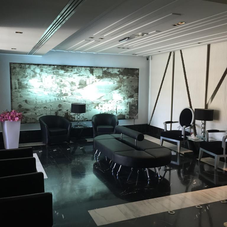 Crystal Hotel Amman Ngoại thất bức ảnh