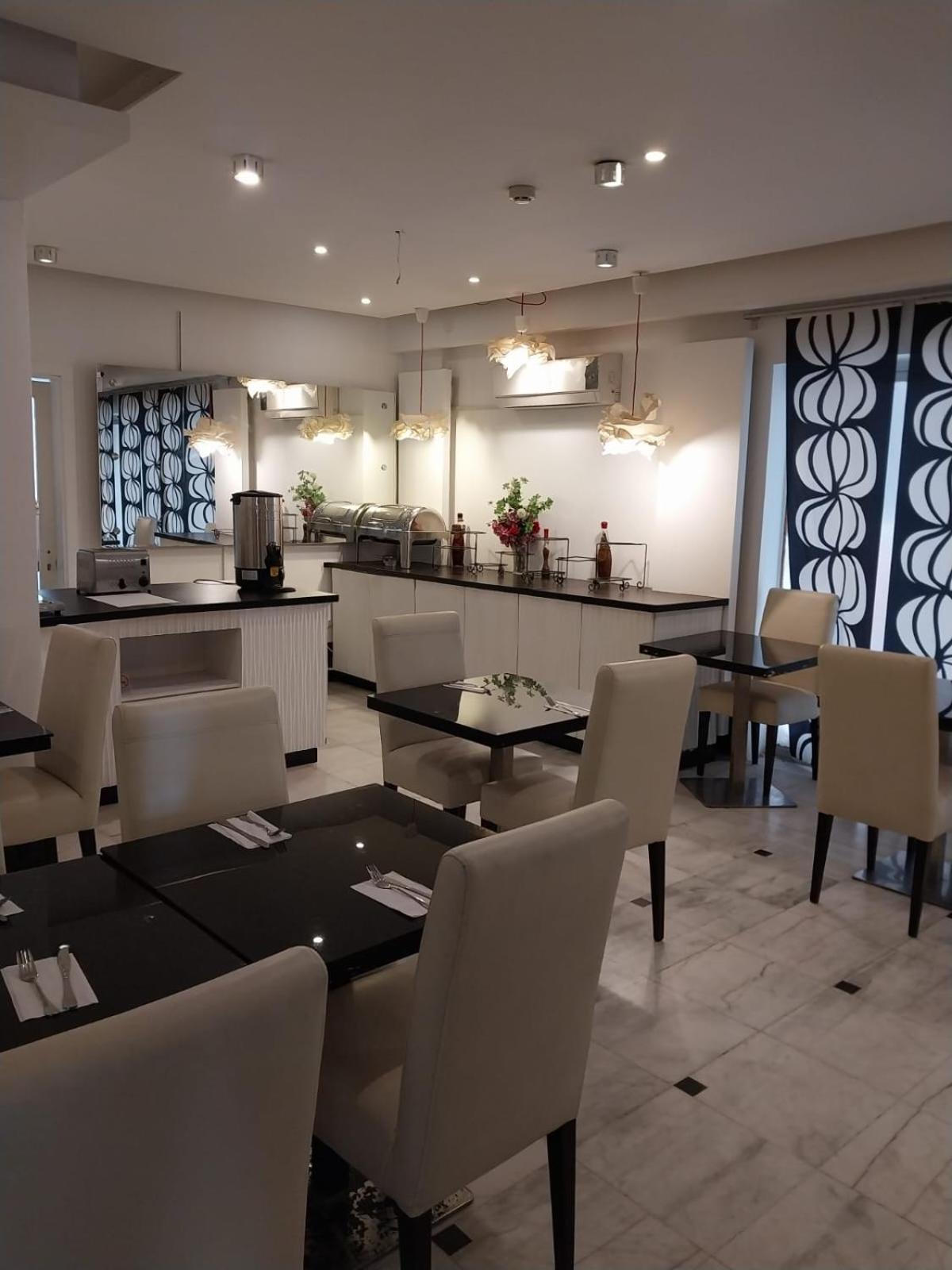Crystal Hotel Amman Ngoại thất bức ảnh