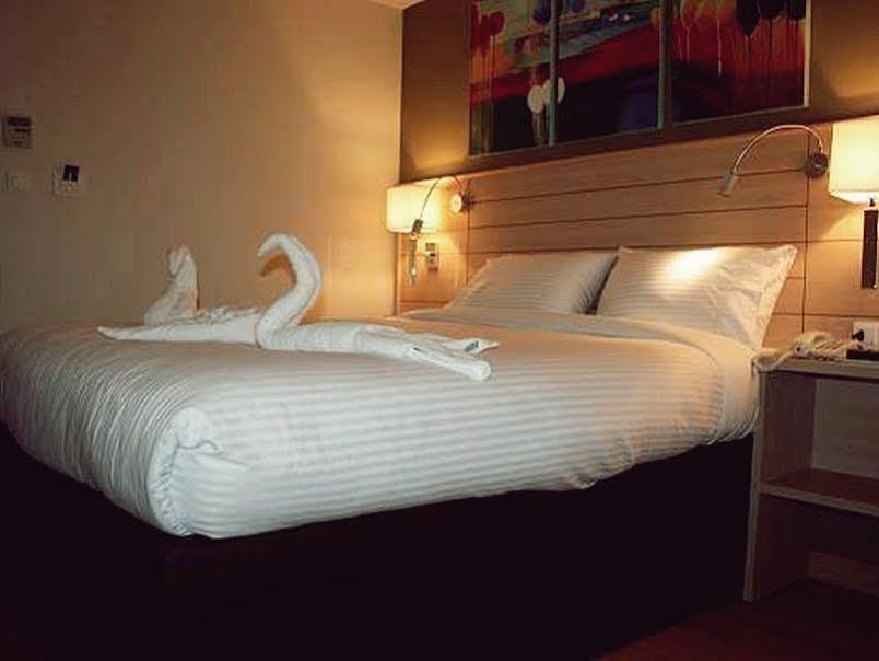 Crystal Hotel Amman Ngoại thất bức ảnh