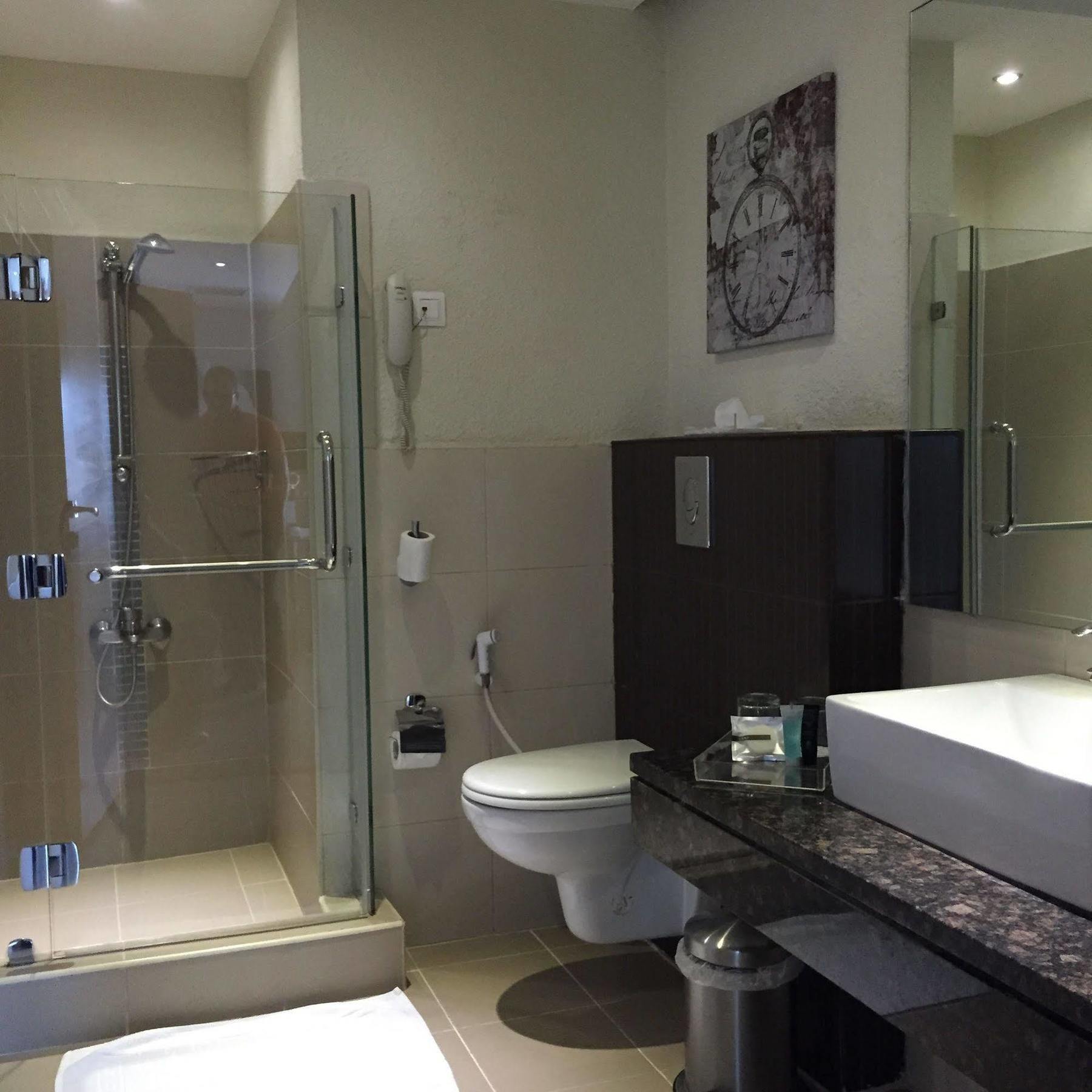 Crystal Hotel Amman Ngoại thất bức ảnh