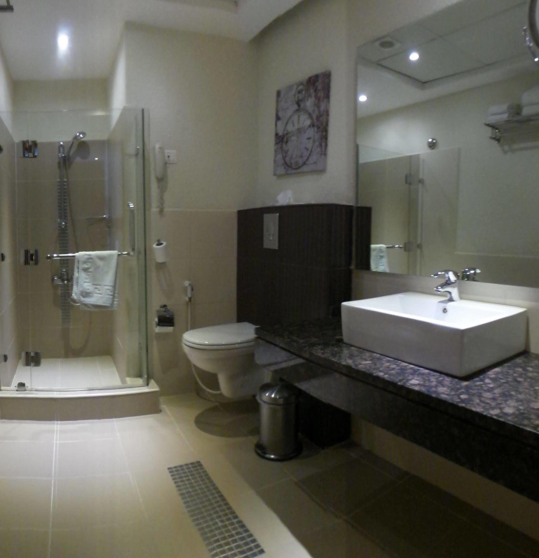 Crystal Hotel Amman Ngoại thất bức ảnh